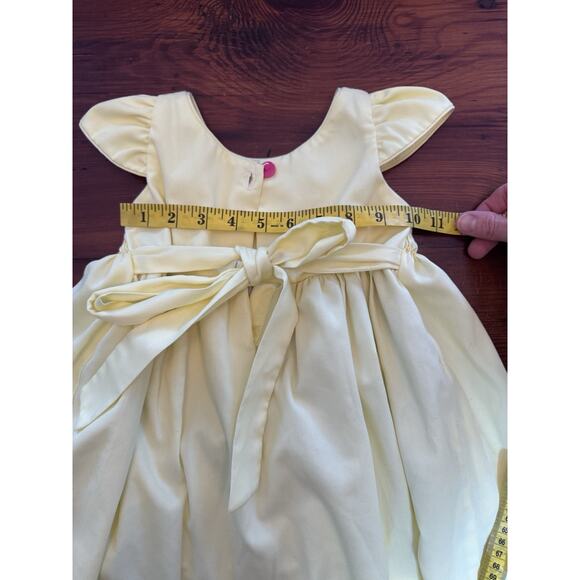 Smocked Yellow Short Sleeve Dress With Tie Little Girls Size 2 Lined - Picture 8 of 11
